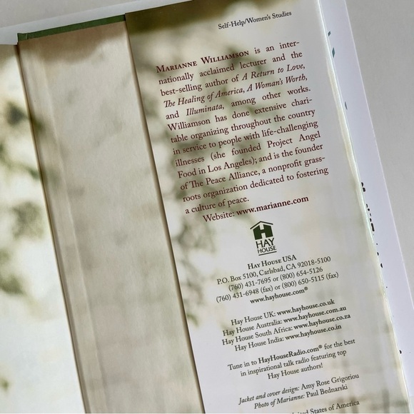 The Age of Miracles by - Marianne Willimson - Picture 5 of 6